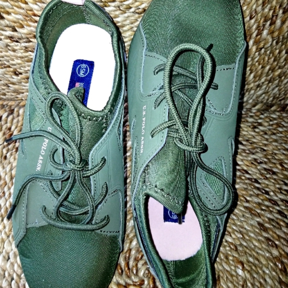Polo tennis shoes